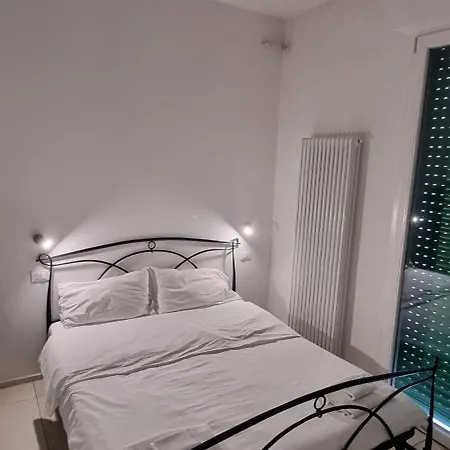 Lejlighed Bologna Hosting Economy - Soggiorni Convenienti A Bologna Bologna