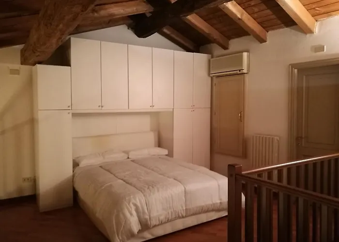 Alloggi Fa Bologna Lägenhet *