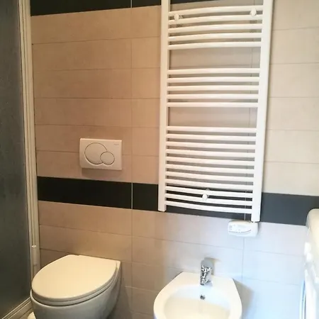 Bologna Hosting Economy - Soggiorni Convenienti A Bologna Apartament